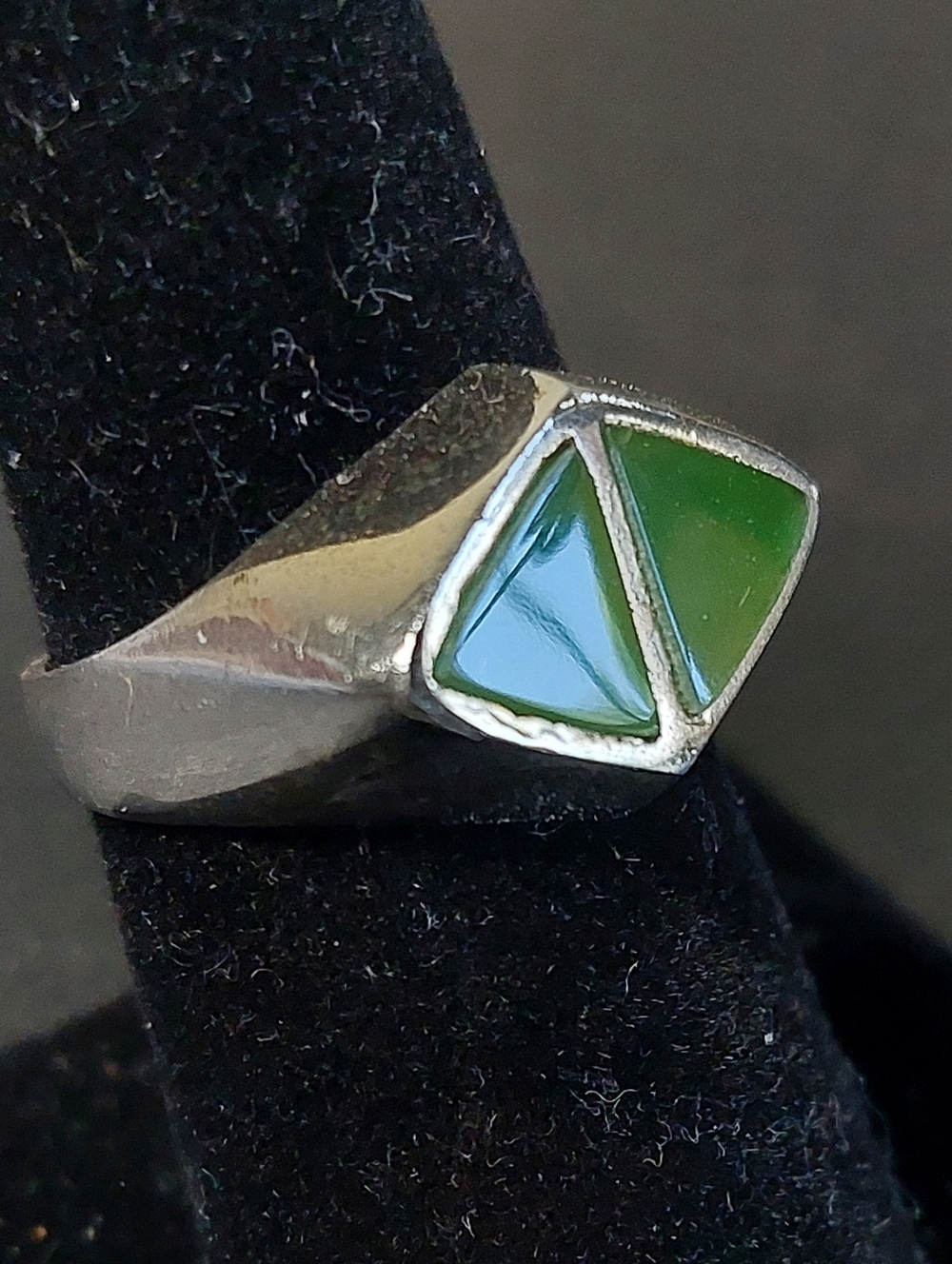 Vintage Modernist Style Silvertone Green Stone Ring, Man or Woman Design